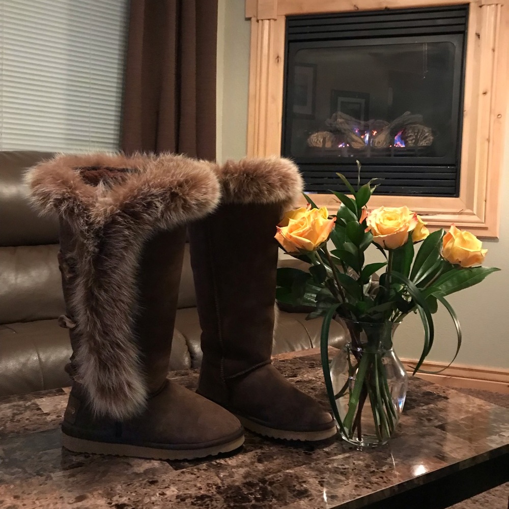 **LOVE FROM AUSTRALIA RABBIT FUR BOOTS**
